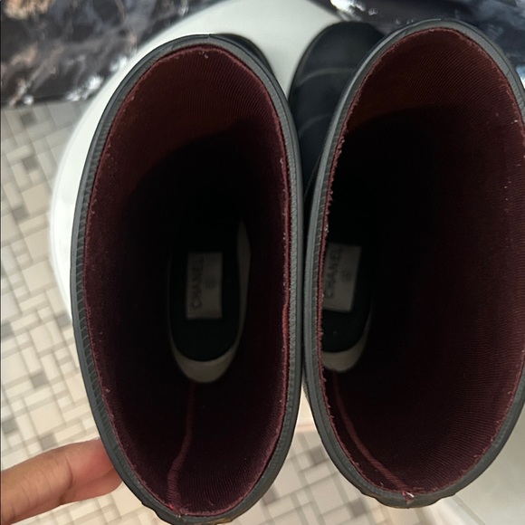 Chanel rain boots - Picture 7 of 8